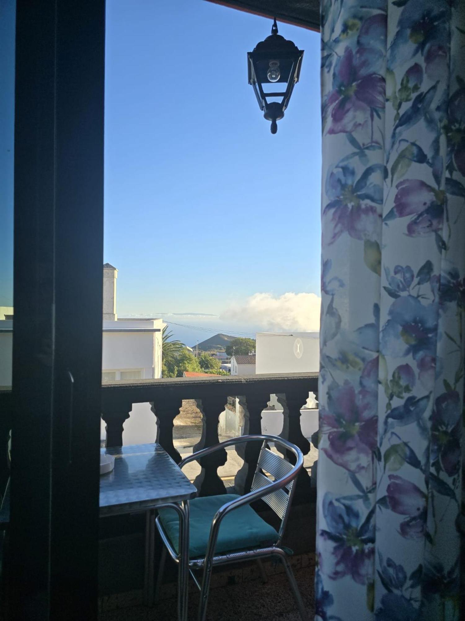 Apartamentos Los Volcanes Fuencaliente de la Palma Bagian luar foto