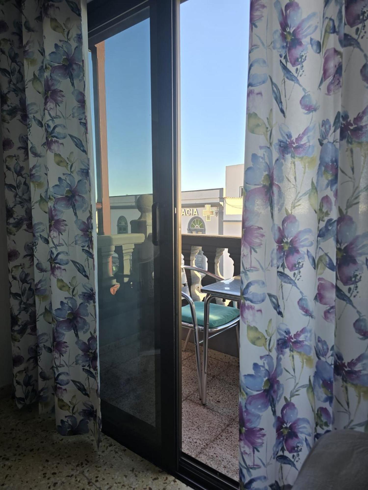 Apartamentos Los Volcanes Fuencaliente de la Palma Bagian luar foto