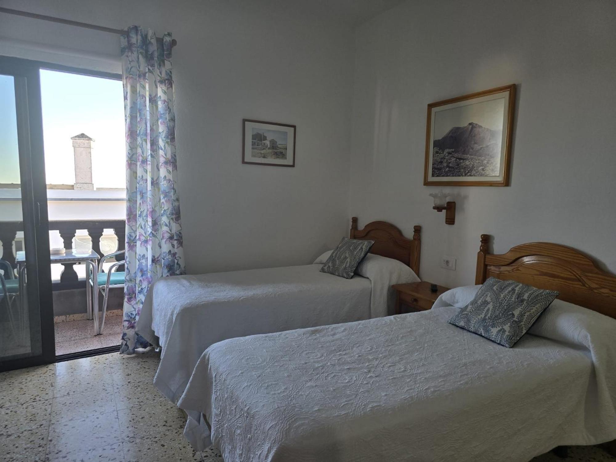 Apartamentos Los Volcanes Fuencaliente de la Palma Bagian luar foto